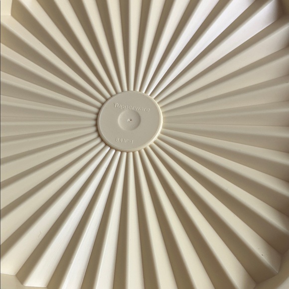 Tupperware Cream Storage Bowl - Picture 2 of 7